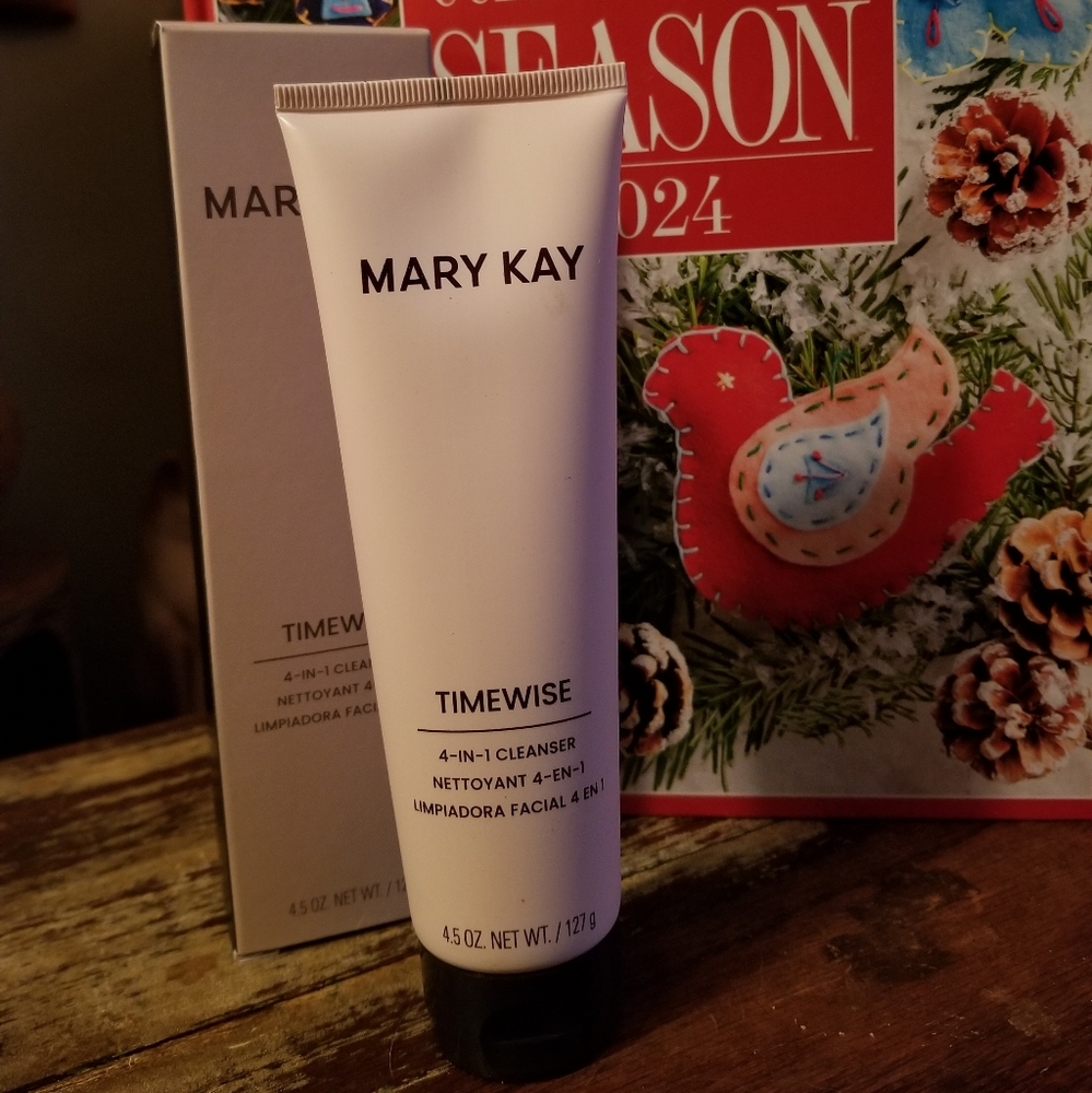 Mary Kay TimeWise® 4-in-1 Cleanser for Normal/Dry Skin 3D® Complex.   4.5 oz.
